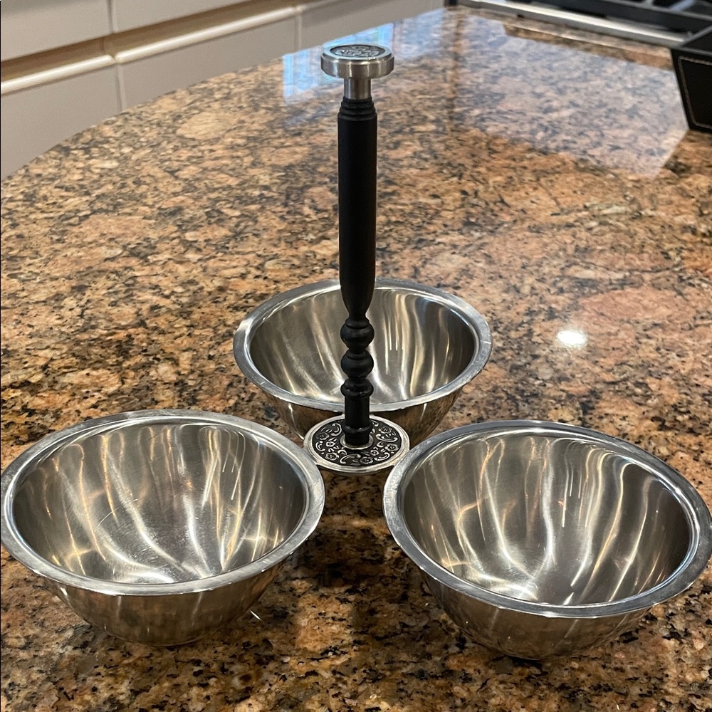 Oneida Custom Stainless Tri bowl server with black floral detail handle MCM